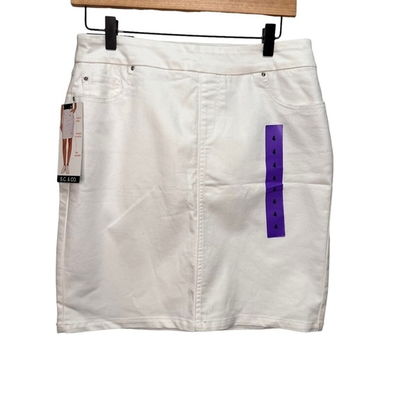 S.C & Co Dresses & Skirts - S.C & Co White Pencil Skirt Size 4 NWT